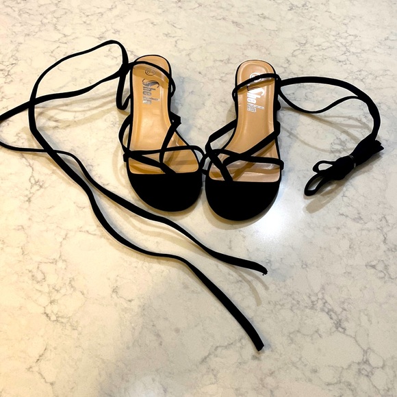 NWOB SheIn sandals with wrap around knee laces women size 8.5 sexy lit 🔥❤️🔥 - Picture 1 of 8